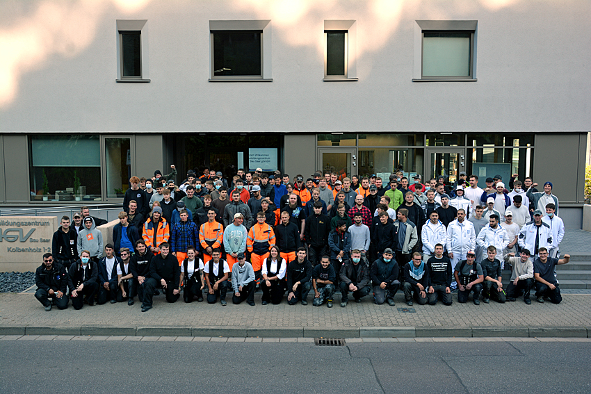 Neue Azubis Bauwirtschaft 2022 800